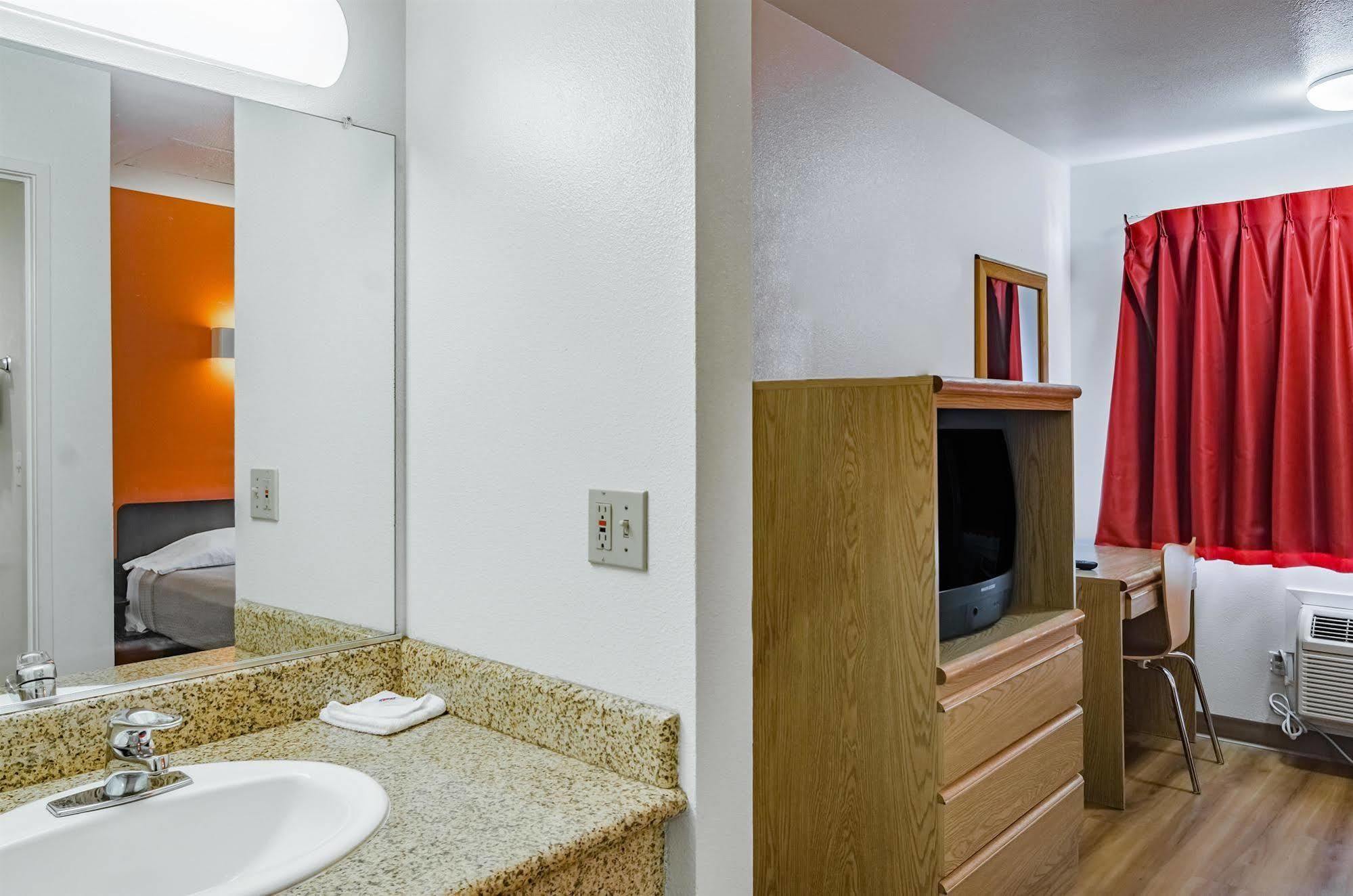 Motel 6-Portland, Or - 그레셤 외부 사진