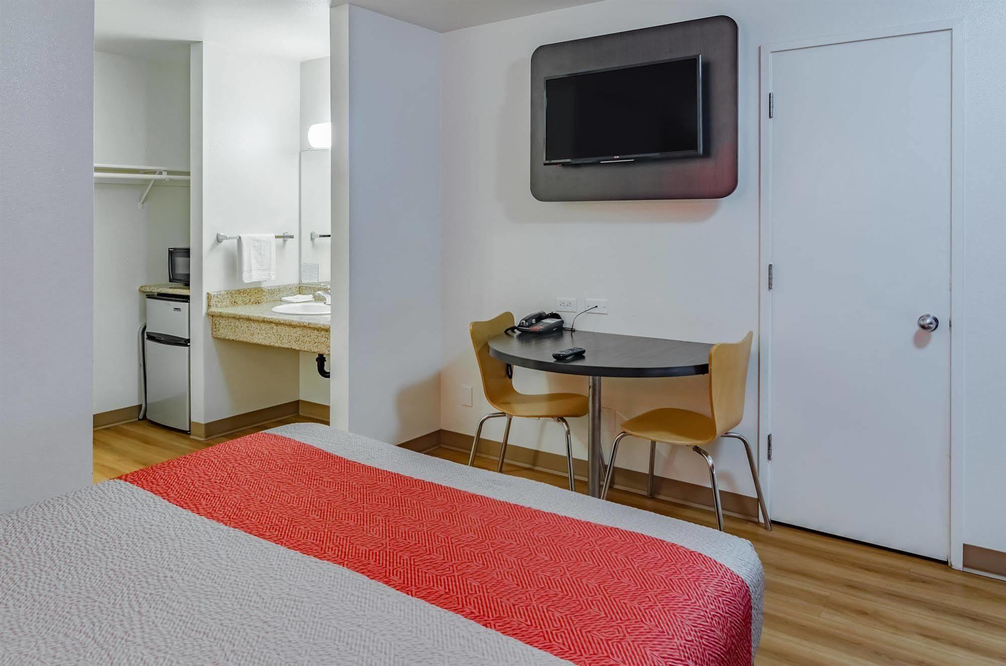 Motel 6-Portland, Or - 그레셤 외부 사진